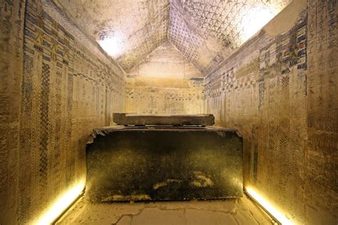  Daxing Ancient Tomb - Gizemli Bir Geçmişe Yolculuk ve Muhteşem Sanat Eserleri!