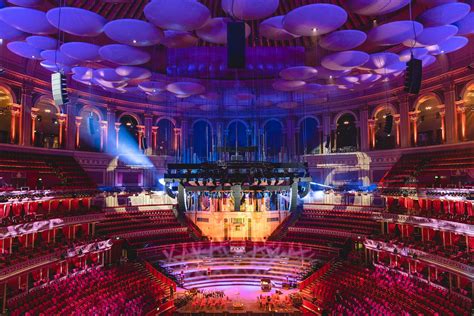  Royal Albert Hall Şehrin Kalbinde Bir Müziğin Ekosu!