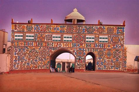  Zaria's Emir's Palace: A Journey Through History and Majesty!